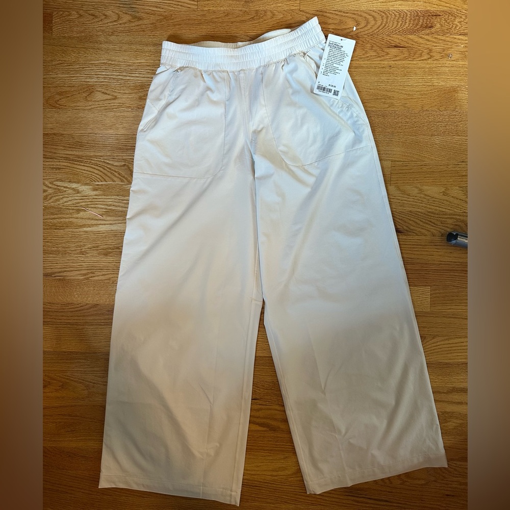 Lululemon Swift Wide-Leg Mid-Rise Pant - 8